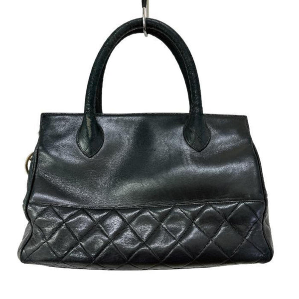 CHANEL Matelasse handbag black