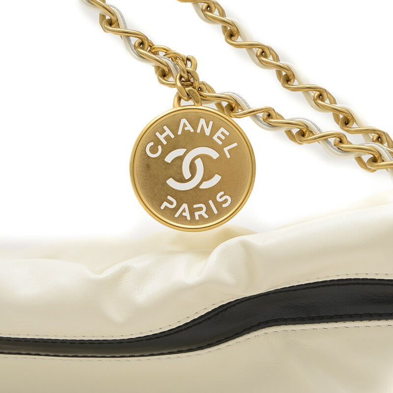 CHANEL 22 SMALL HANDBAG IN SHINY CALFSKIN WHITE BORDER AS3260