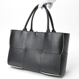 BOTTEGA VENETA Medium Arco Tote Bag 609175VMAY31283 Intrecciato Lambskin Black White S-155831