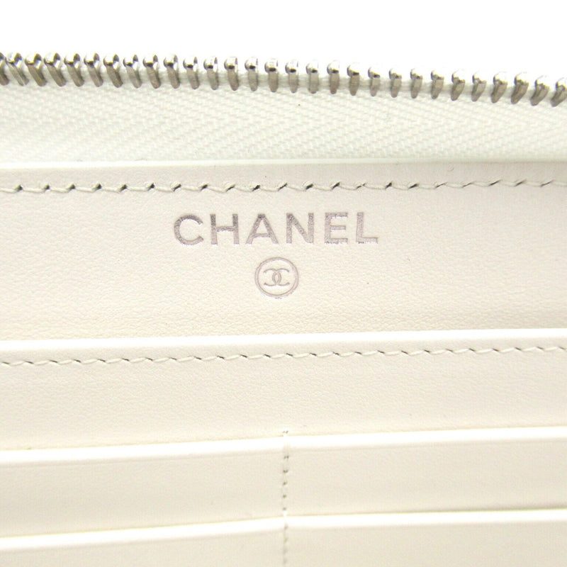 CHANEL Matelasse Round Long Wallet Caviar Skin (Grained Calf) Men's Women's White