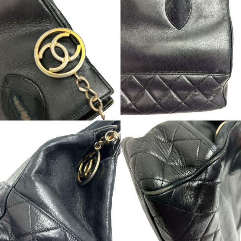 CHANEL Matelasse handbag black