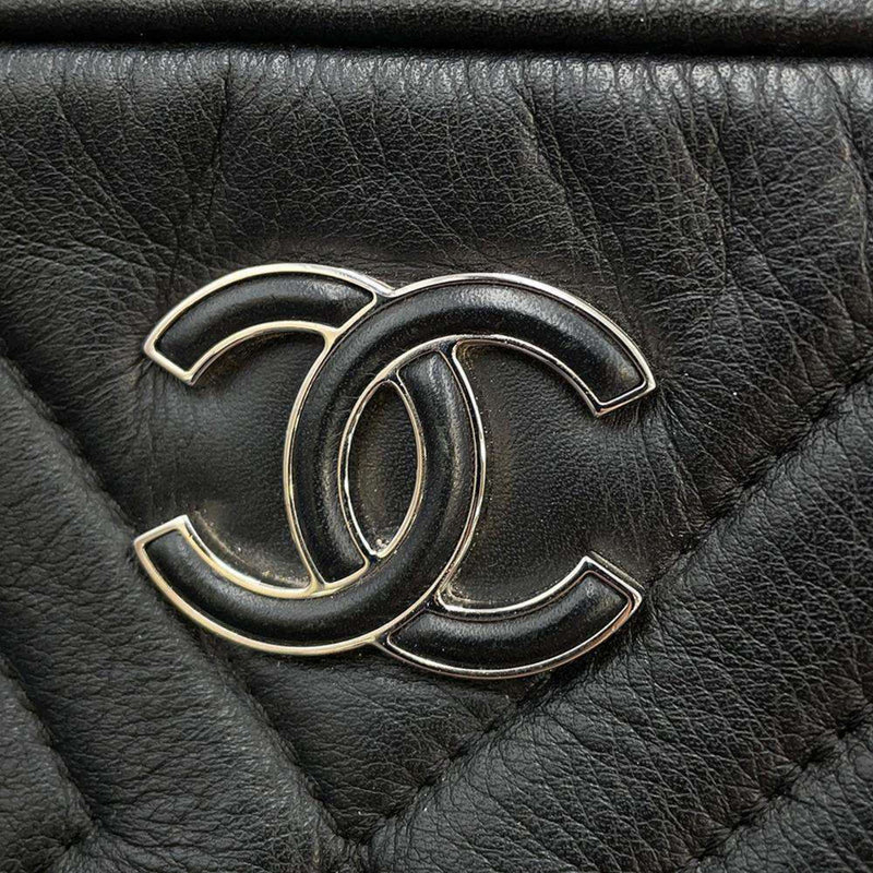 Chanel Chain Shoulder Bag V Stitch Chevron Tassel Leather A57617 CHANEL Black