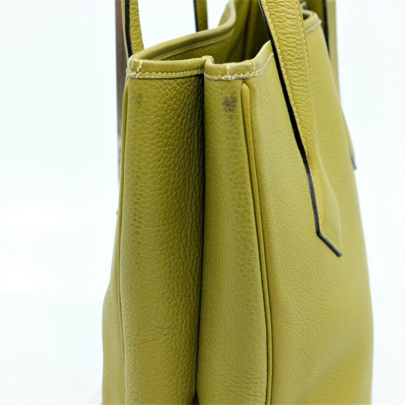 HERMES Victoria Cabas 32 Tote Bag in Taurillon Clemence Anise Green