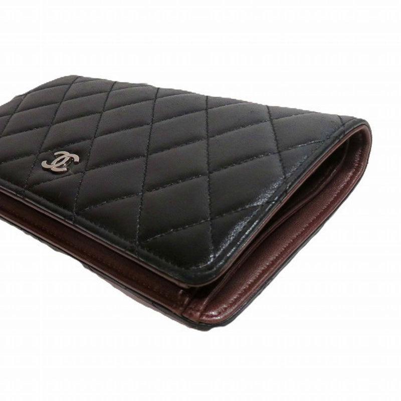 CHANEL Matelasse A31509 Lambskin Bi-fold Wallet Long for Men and Women