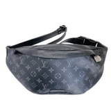 LOUIS VUITTON Body Bag Monogram Eclipse Canvas Discovery Bum M46035 Louis Vuitton Black