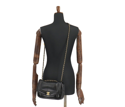Chanel Lambskin shoulder bag – Brandera Luxury Vintage